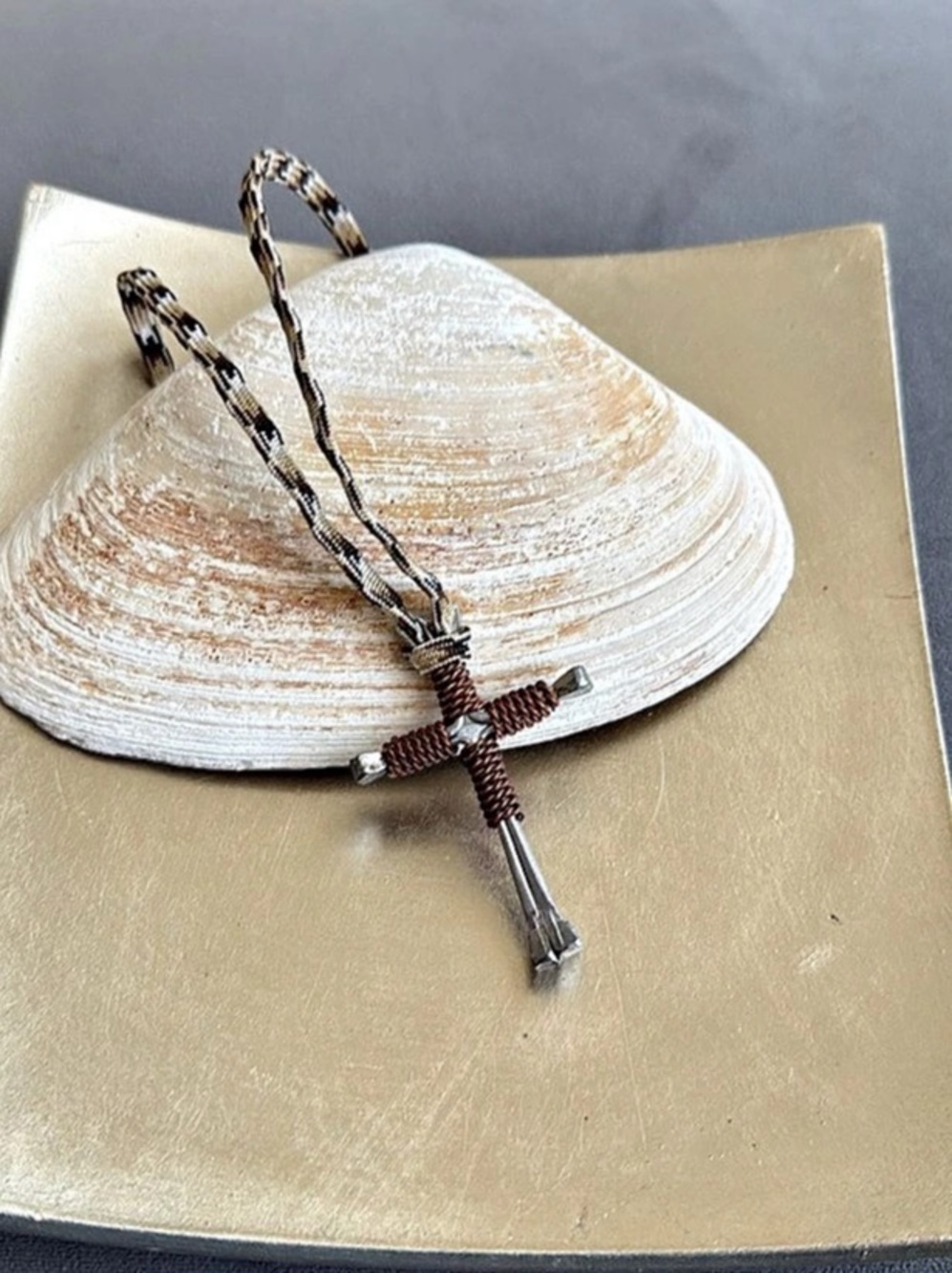 Cross Pendant Necklace Brown & Gold Like New Adjustable